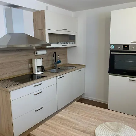 아파트 Ferienwohnung *